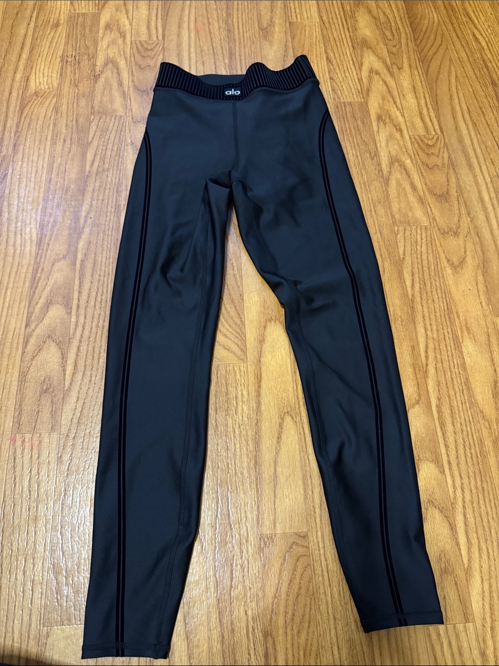 Alo Airlift High-Waist 7/8 Line Up Legging